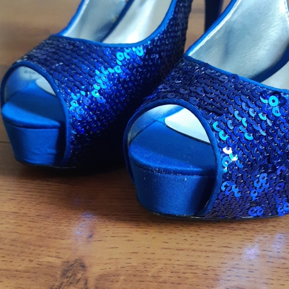 Party shoes! - Picture 6 of 7